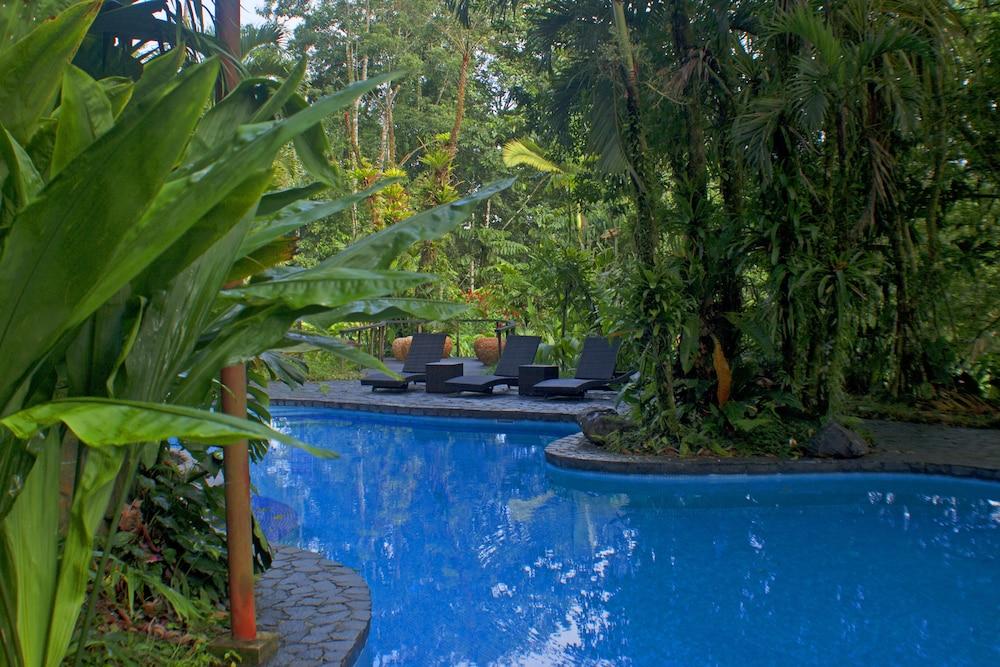 Lost Iguana Resort And Spa La Fortuna Exterior photo