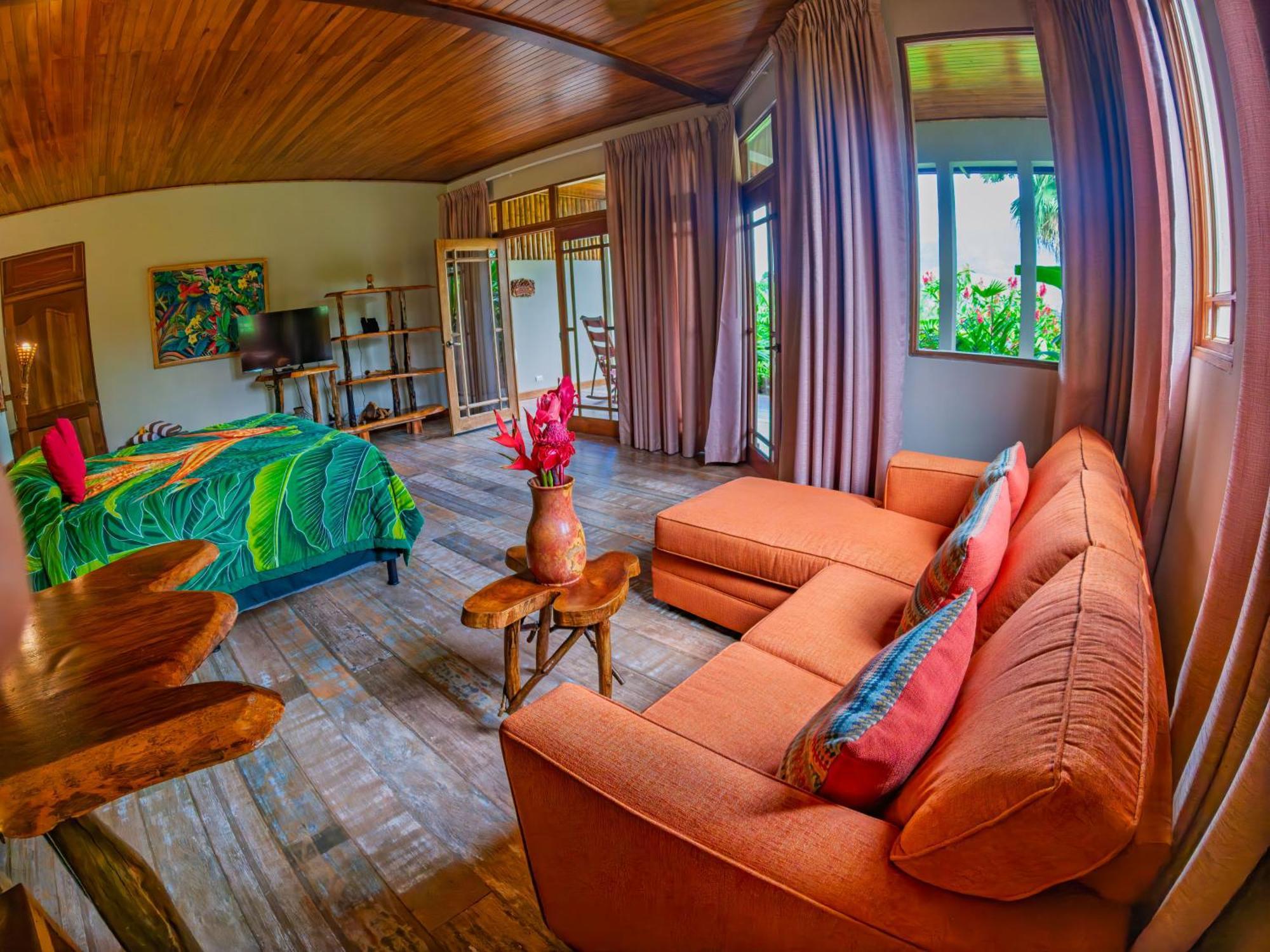 Lost Iguana Resort And Spa La Fortuna Exterior photo